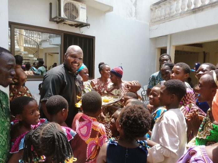 Œuvres de charité : La communauté Cadi offre des vivres aux personnes démunies de Aïtchédji