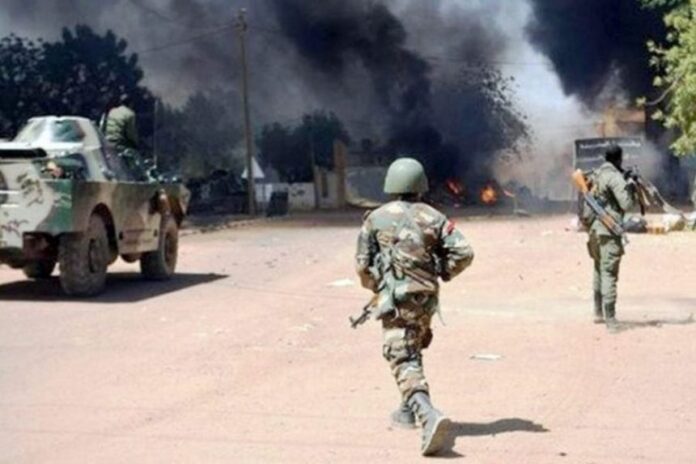 Mali : la CEDEAO et l’Union africaine dénoncent des attaques terroristes coordonnées