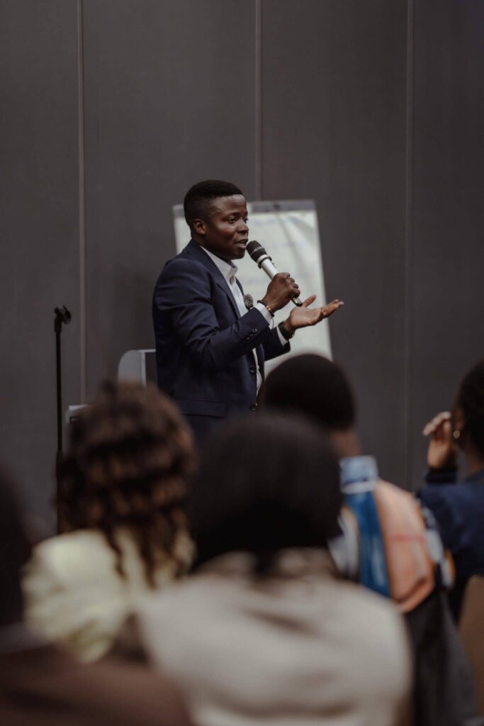 De la terre de Dangbo à l'empire digital : Le parcours d'exception de Valère Tadagbé Houansou