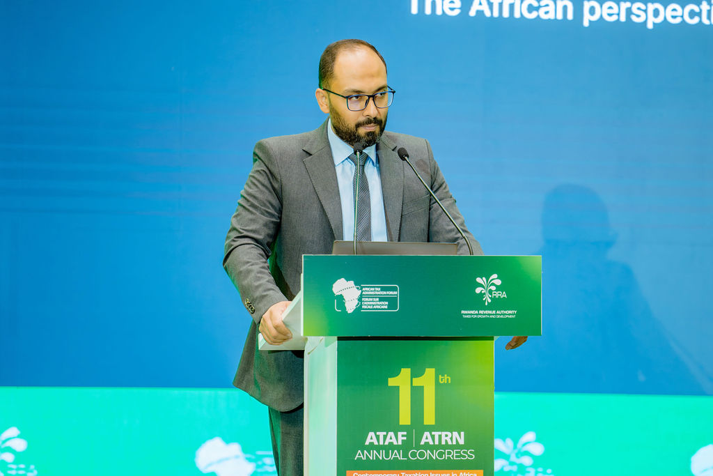 Fragmentation mondiale : face au recul de l’aide, l’Afrique doit reconstruire ses recettes fiscales